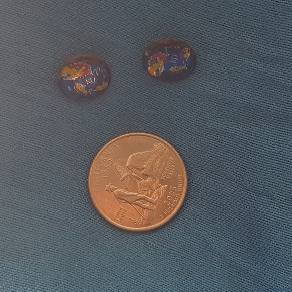 Ku Jayhawk post earrings - Picture 3 of 4